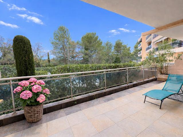 Appartement vente à France métropolitaine, Carnoux-en-provence