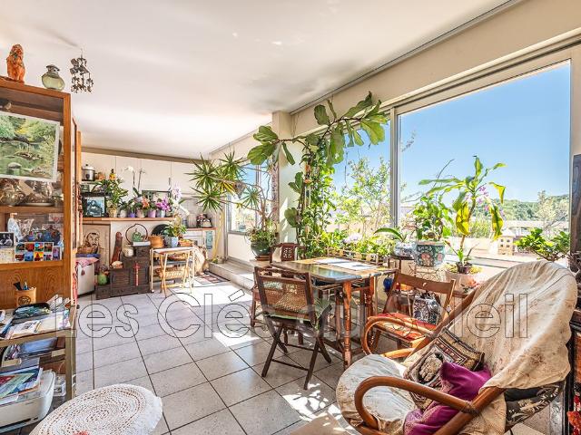 Appartement vente à Arrondissement de Toulon, Hyères