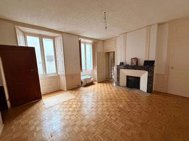Appartement vente à Saint-Flour, Saint-flour