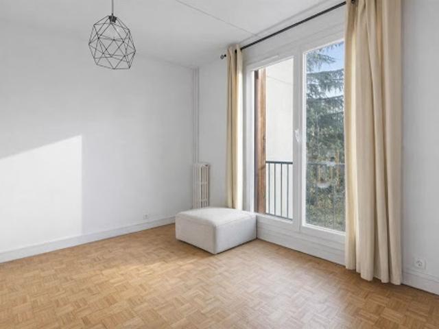 Appartement vente à Quartier Les Hauts d'Issy / Les Epinettes / Le Fort, Issy-les-Moulineaux