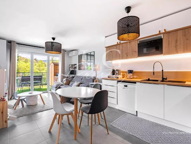 Appartement vente à Grasse, Auribeau-sur-siagne