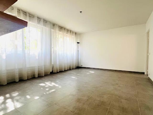 Appartement vente à Quartier Les Hauts d'Issy / Les Epinettes / Le Fort, Issy-les-Moulineaux