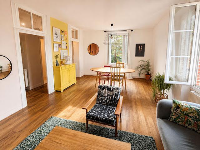 Appartement vente à Parking Place du Martroi, Orléans