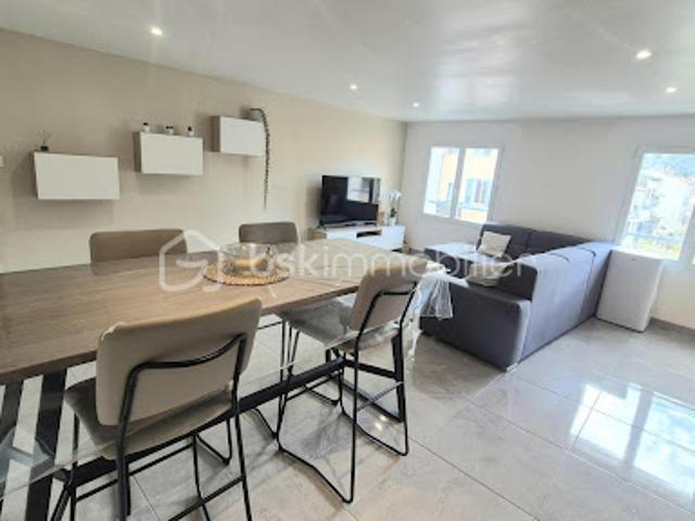 Appartement vente à Arrondissement de Toulon, Solliès-pont