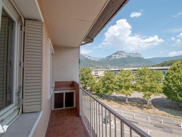 Appartement vente à Zone artisanale de la Peysse, La Ravoire