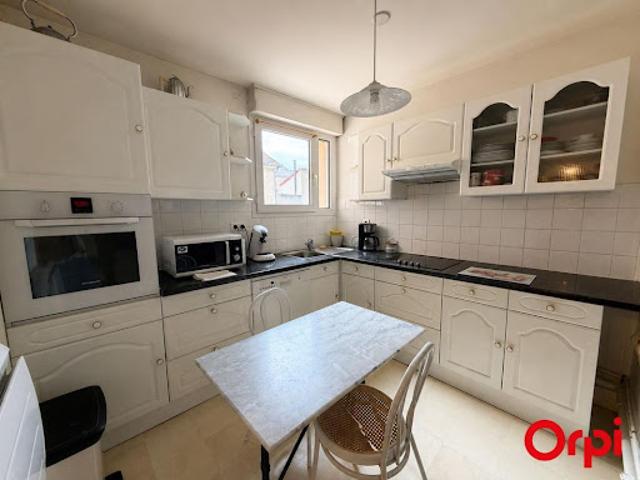 Appartement vente à Saint-Amand-Montrond, Saint-amand-montrond
