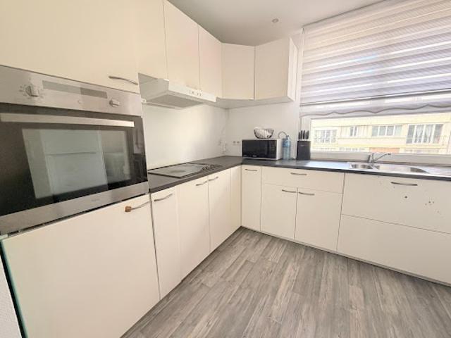 Appartement vente à Parking Place du Martroi, Orléans