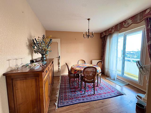 Appartement vente à Parking Place du Martroi, Orléans