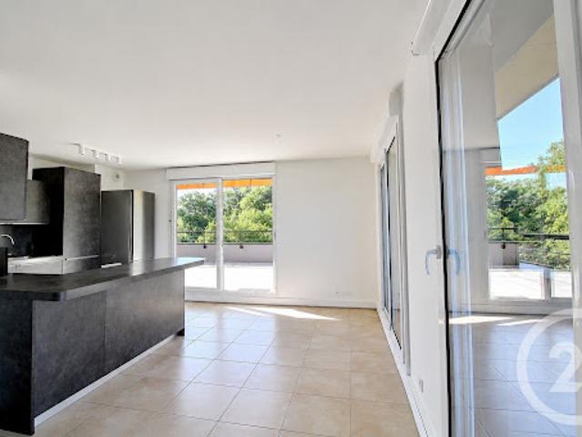 Appartement vente à ZA Le Village d'Entreprises, Sciez