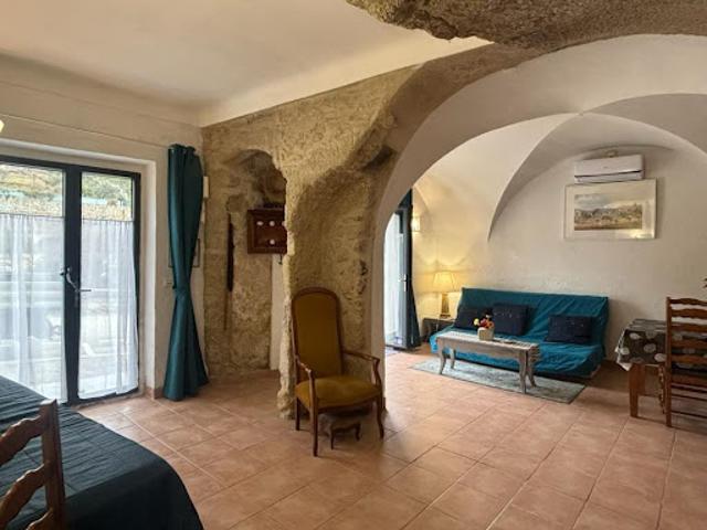Appartement vente à Apt, Cabrières-d'aigues