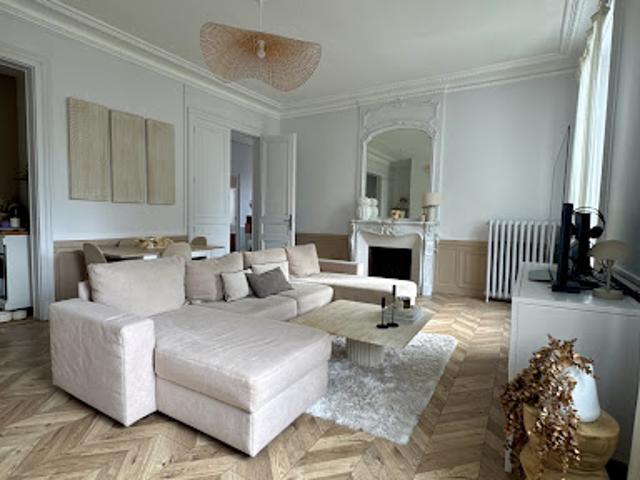 Appartement vente à Résidence Banville, Moulins