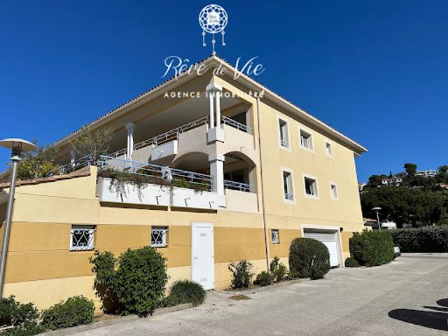 Appartement vente à Arrondissement de Toulon, Le Lavandou