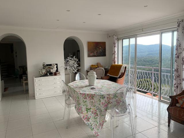 Appartement vente à Arrondissement de Draguignan, Bagnols-en-forêt