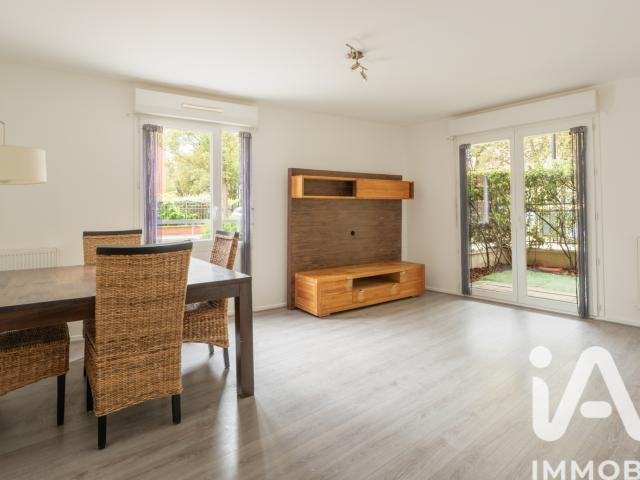 Maison vente à Sens, Les Sièges