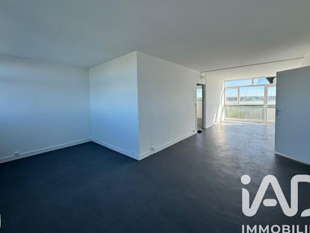 Appartement vente à Résidence de l'Orangerie, Évry-Courcouronnes