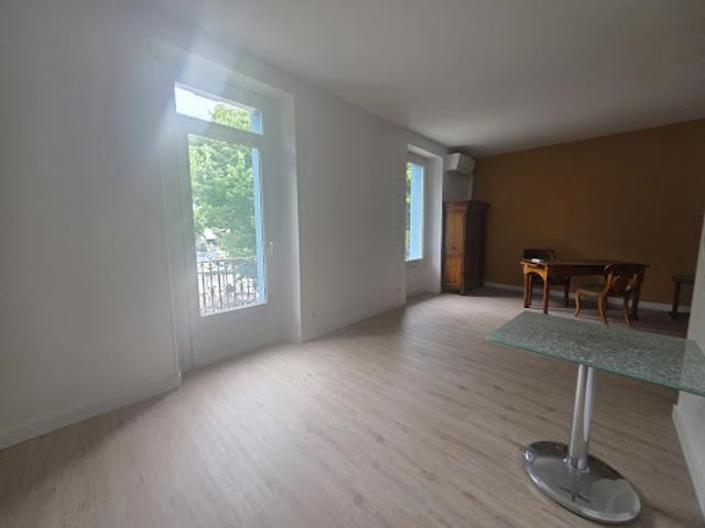Appartement vente à Privas, Le Teil