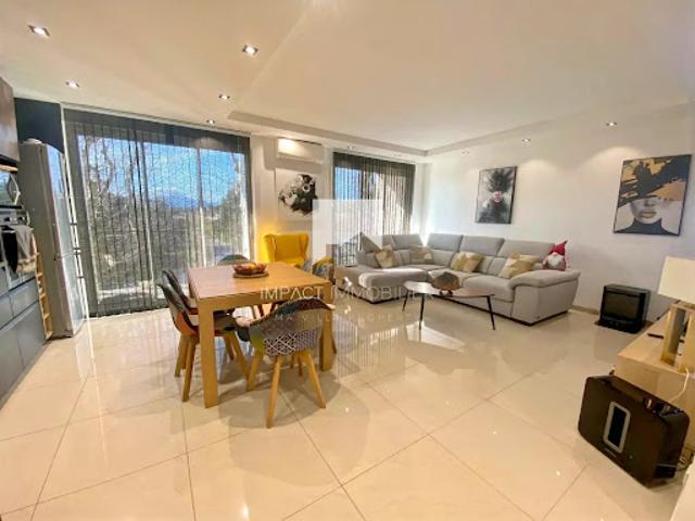 Appartement vente à Arrondissement de Toulon, Hyères