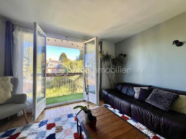 Appartement vente à Marnes-la-Coquette, Hauts-de-Seine