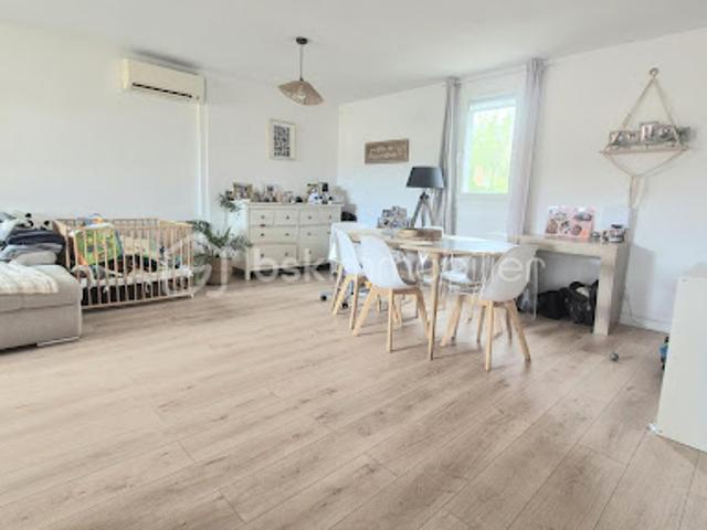 Appartement vente à Arrondissement de Toulon, Hyères
