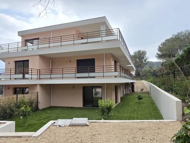 Appartement vente à Arrondissement de Draguignan, Saint-raphaël