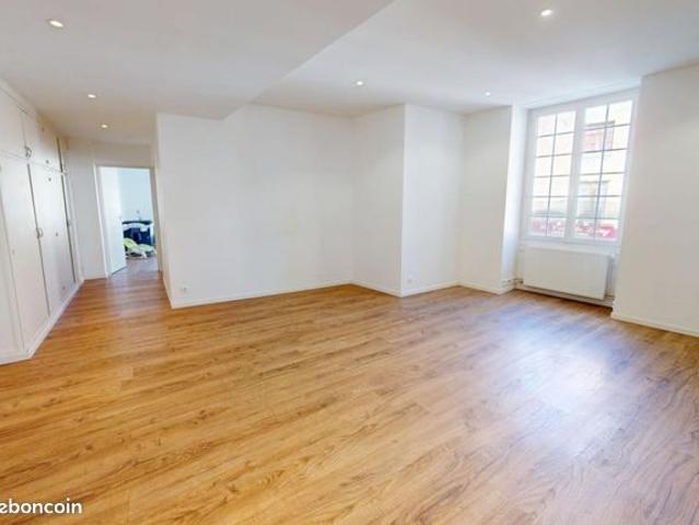Appartement vente à Fontainebleau, Montcourt-fromonville
