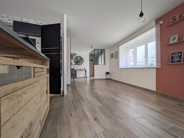Maison vente à La Roche-sur-Yon, La Gaubretière