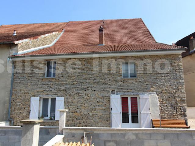 Appartement vente à Pouligney, Pouligney-Lusans