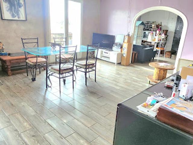 Appartement vente à Faubourg de Couzon, La Grand-Croix
