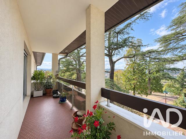 Appartement vente à Saint-Priest-en-Jarez, Loire