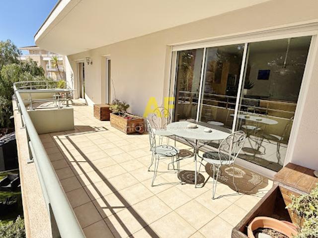Appartement vente à Arrondissement de Draguignan, Saint-raphaël