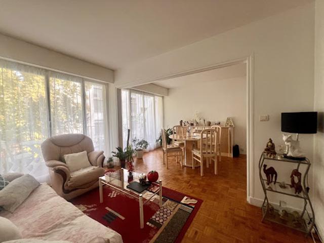 Appartement vente à Parking Place du Martroi, Orléans