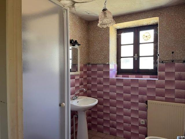 Maison vente à Confolens, Pressignac