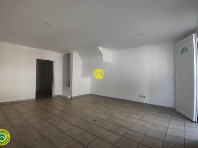 Appartement vente à Saint-Amand-Montrond, Jouet-sur-l'aubois