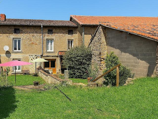 Appartement vente à Rochechouart, Les Salles-lavauguyon