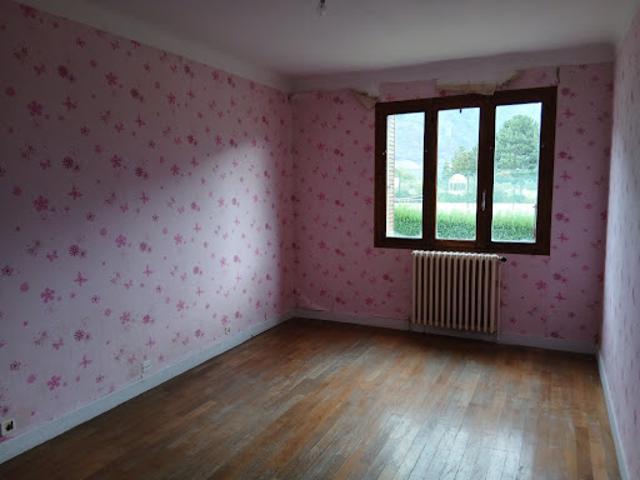Appartement vente à Saint-Jean-de-Maurienne, La Chambre