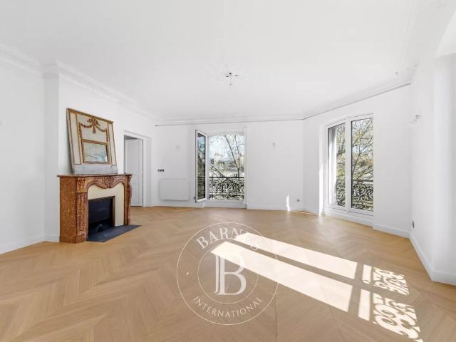 Appartement vente à Paris, Île-de-France