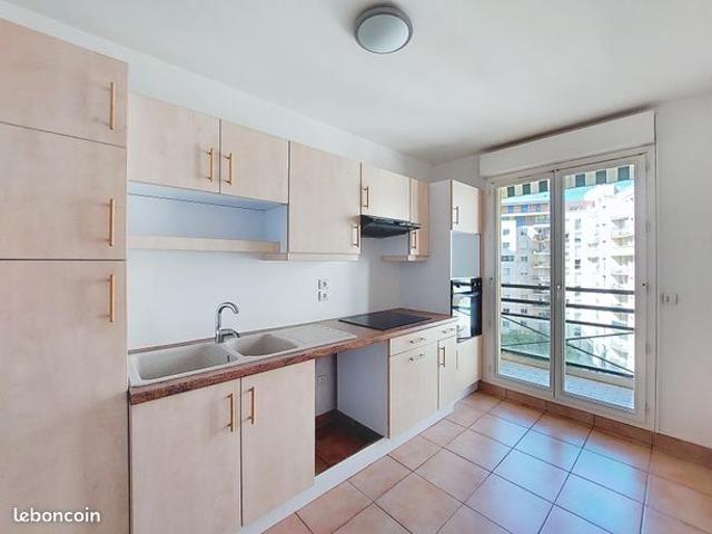 Appartement vente à Nanterre, Courbevoie
