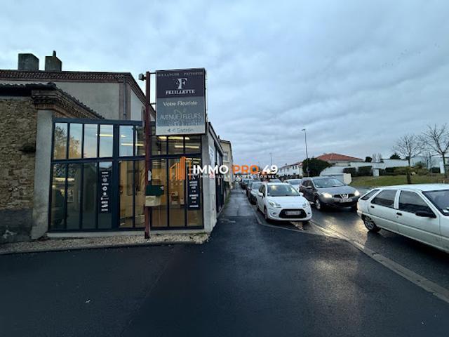 Local Commercial vente à Cholet