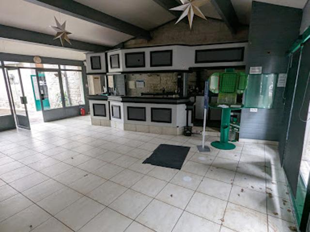 Local Commercial vente à Niort, Magné