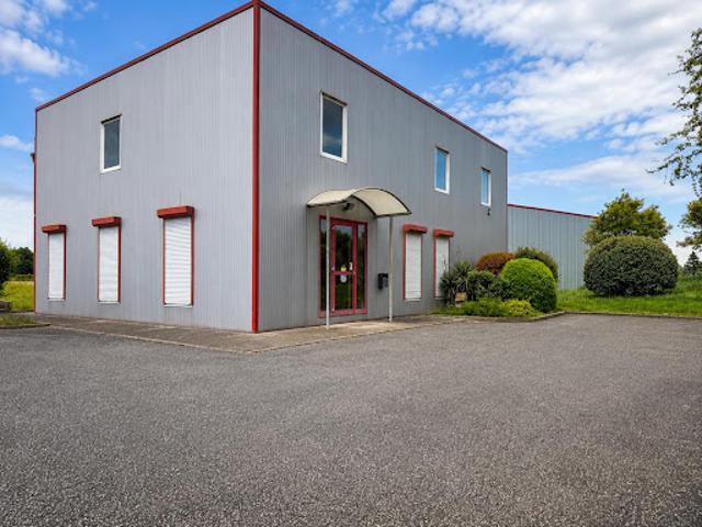 Local Commercial vente à Bourg-en-Bresse, Courtes