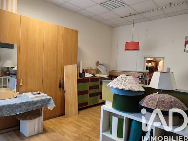 Local Commercial vente à Fontainebleau