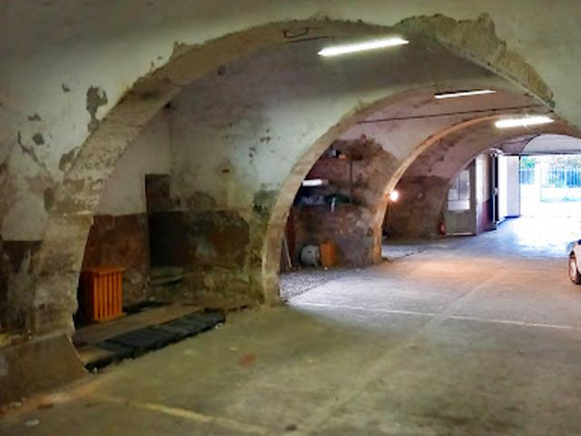 Local Commercial vente à Béziers, Bédarieux
