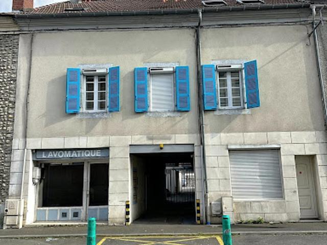 Local Commercial vente à Tarbes, Séméac