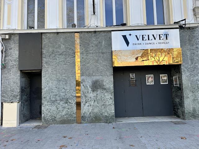 Local Commercial vente à Rouen, Ruan