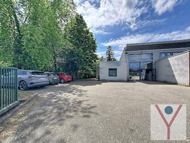Local Commercial vente à Bourg-en-Bresse, Châtillon-sur-chalaronne