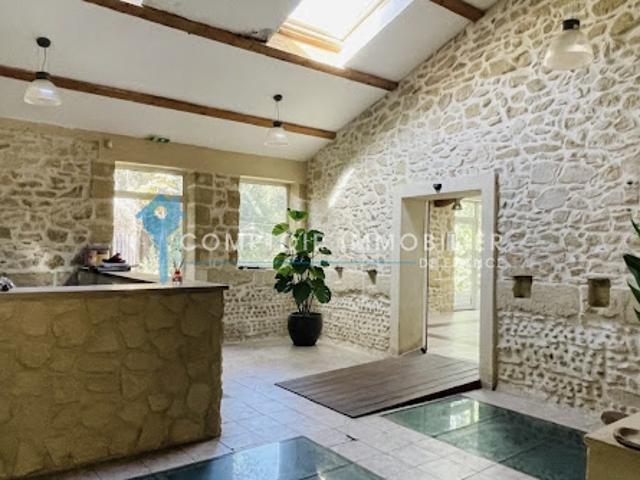 Local Commercial vente à Nîmes, Aimargues