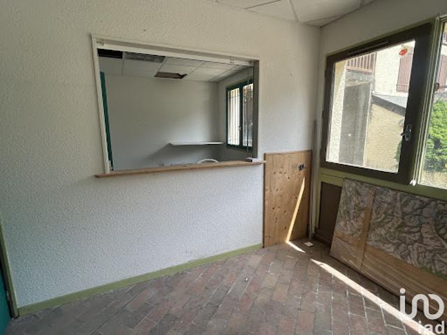 Local Commercial vente à Oloron-Sainte-Marie, Bielle