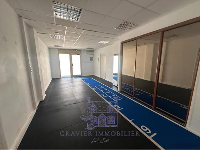 Local Commercial vente à Arrondissement de Toulon, La Seyne-sur-mer