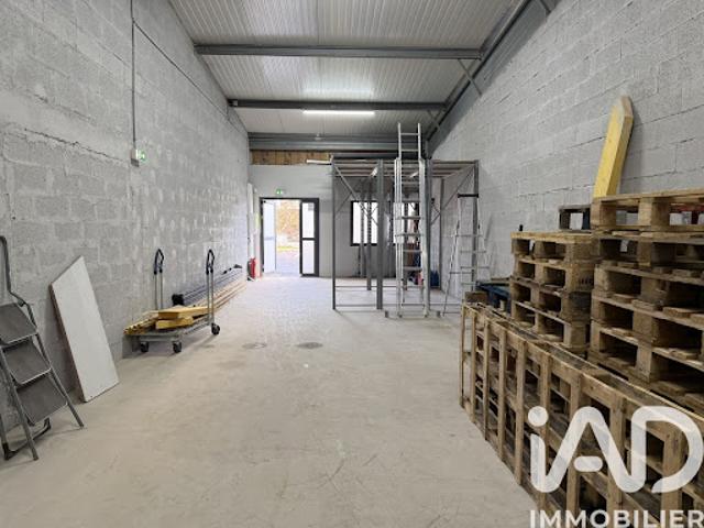 Local Commercial vente à Pontoise, Cormeilles-en-vexin