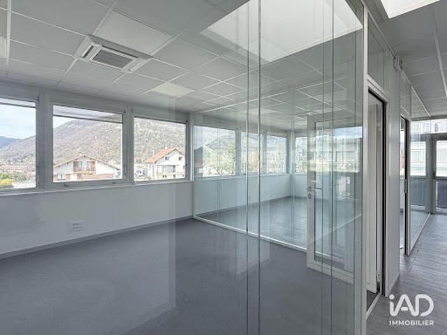 Local Commercial vente à Grenoble, Saint-etienne-de-crossey